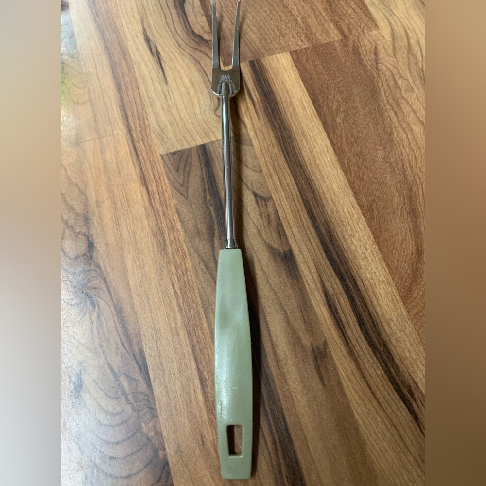 Vintage EKCO Chromium Plated Meat Fork Olive Green Handle Kitchen Utensil USA